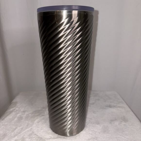 Starbucks 2022 Silver Ribbon Swirl Stainless Steel Tumbler Cold Venti 24oz - Picture 2 of 6